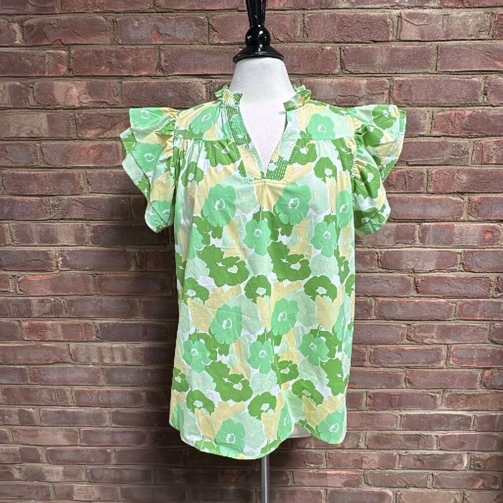First Love Women’s Green Floral V Neck Ruffle Sleeve Top Sz Med NEW